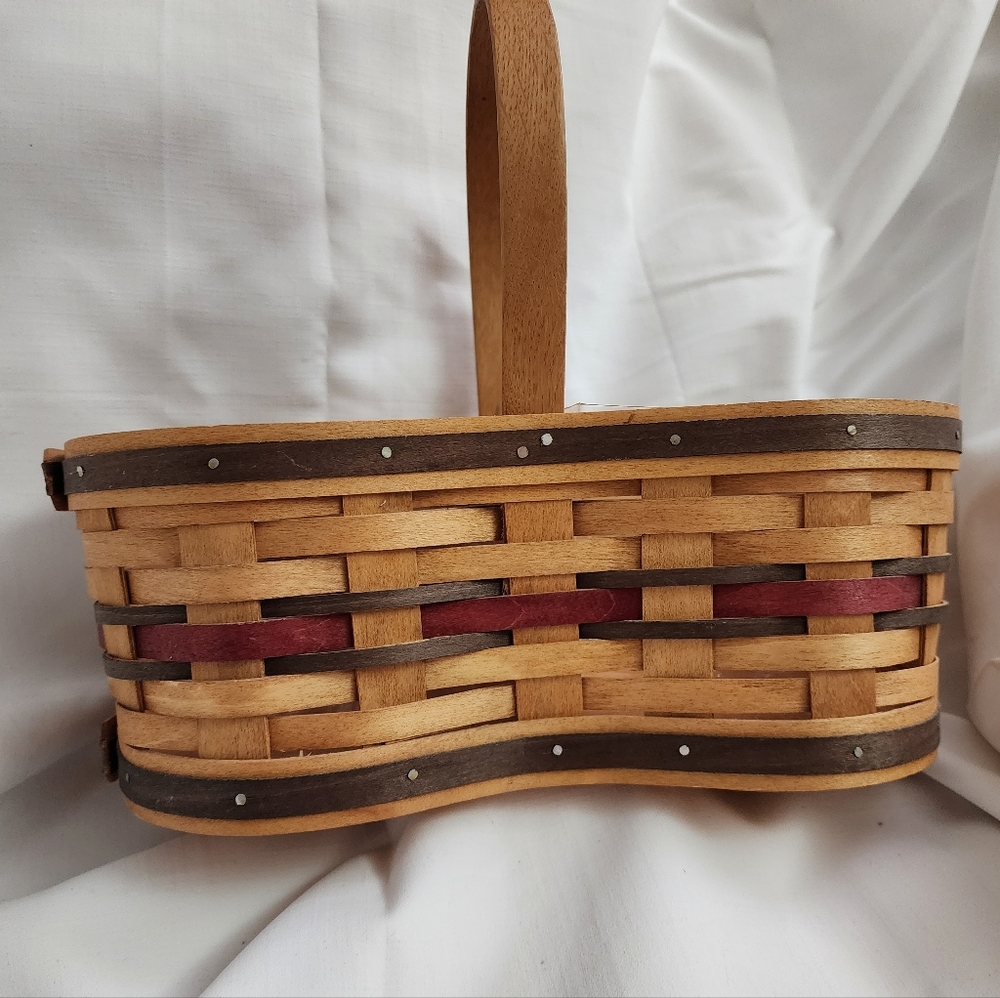 1997 Bradford Basket Company Handwoven Peanut Basket With Original Liners